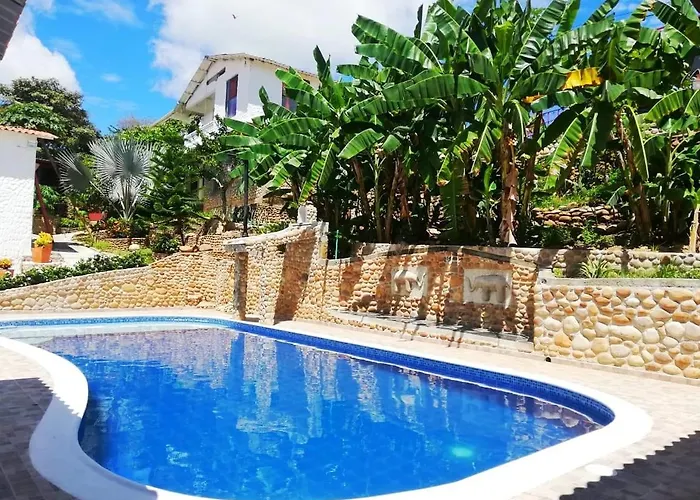 FINCA VILLA MAGALY, 3 Casas Familiares en medio de la Naturaleza